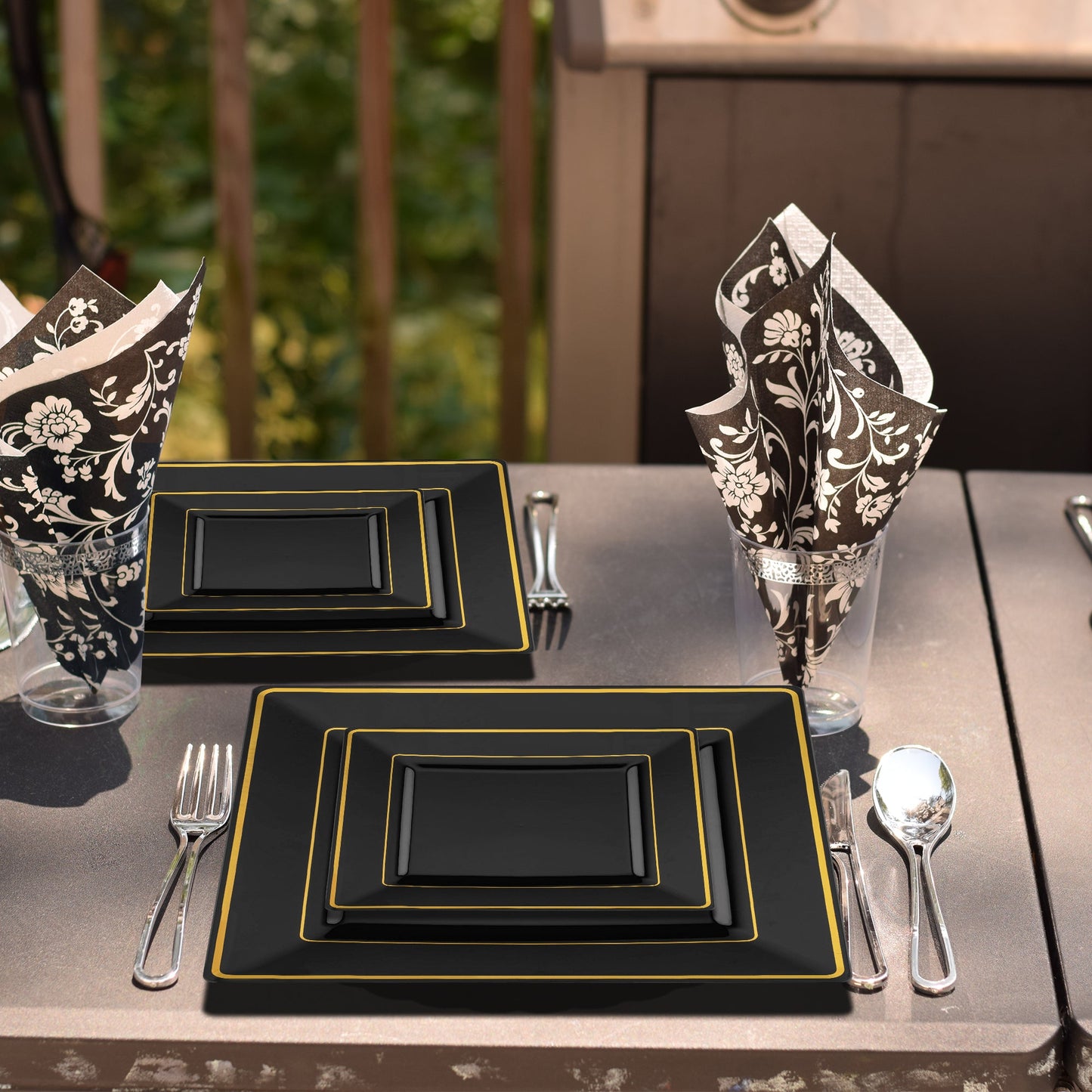 6.5" square plates in black and gold hold sushi and tapas during stylish indoor receptions