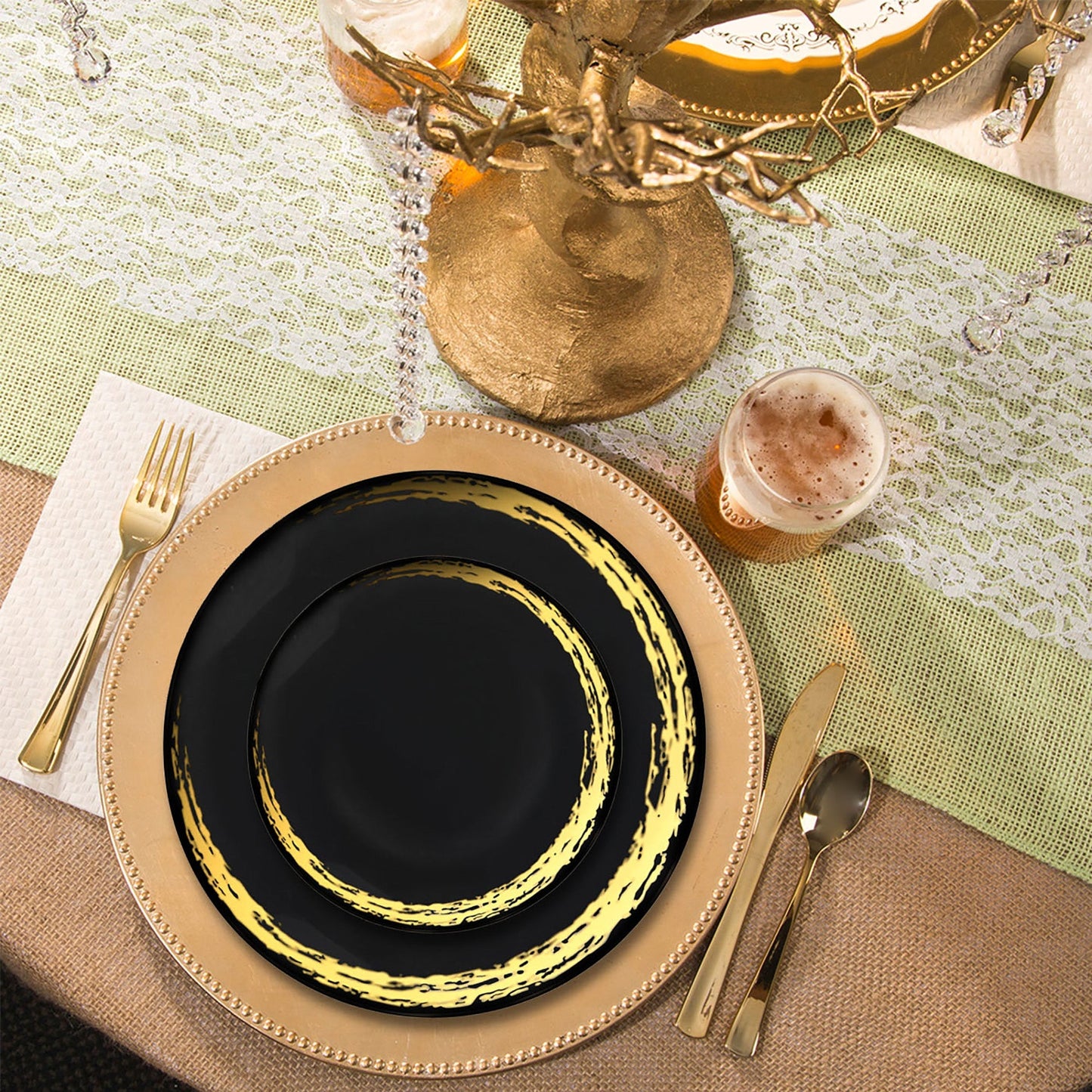 Add a touch of elegance and glamour to your wedding or event with the Black with Gold Moonlight Round Disposable Plastic Wedding Value Set, designed to elevate any occasion