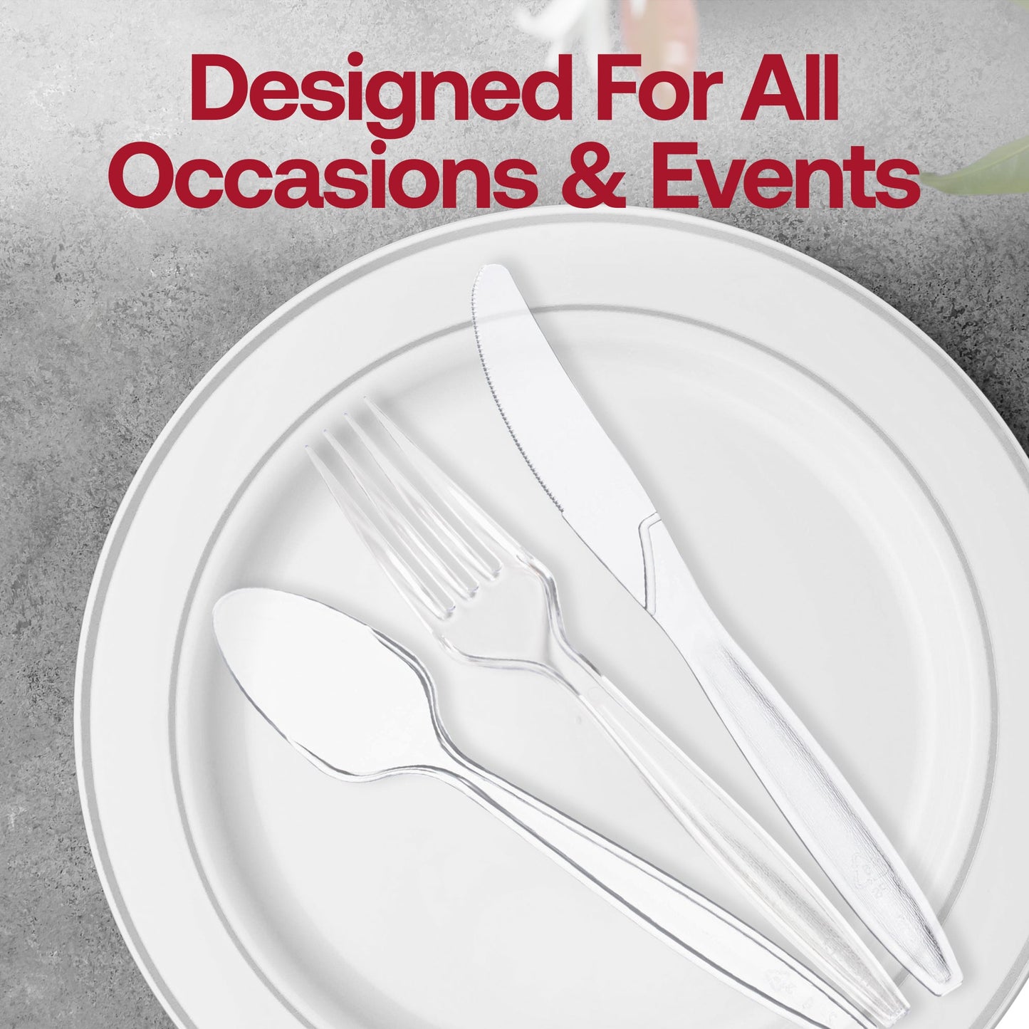 Elegant 7.5-inch clear plastic knives, adding a refined touch to weddings, banquets, and formal gatherings