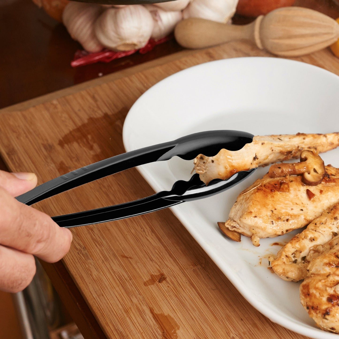 These 9" tongs added a sleek touch while keeping service hands-free.