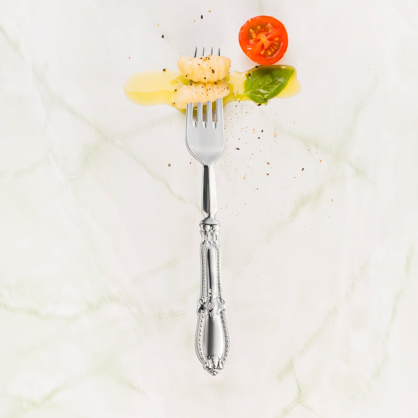 crafted for convenience and style Silver Baroque Disposable Plastic Dinner Forks ideal for any food service occasion