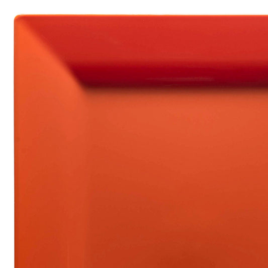 Burnt orange square plastic dinner plates, 9.5-inch diameter
