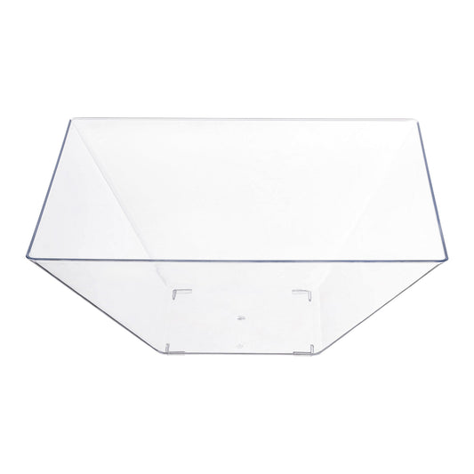 Clear square plastic serving bowl with 96 oz capacity, perfect for serving large portions of salads, pasta, or snacks