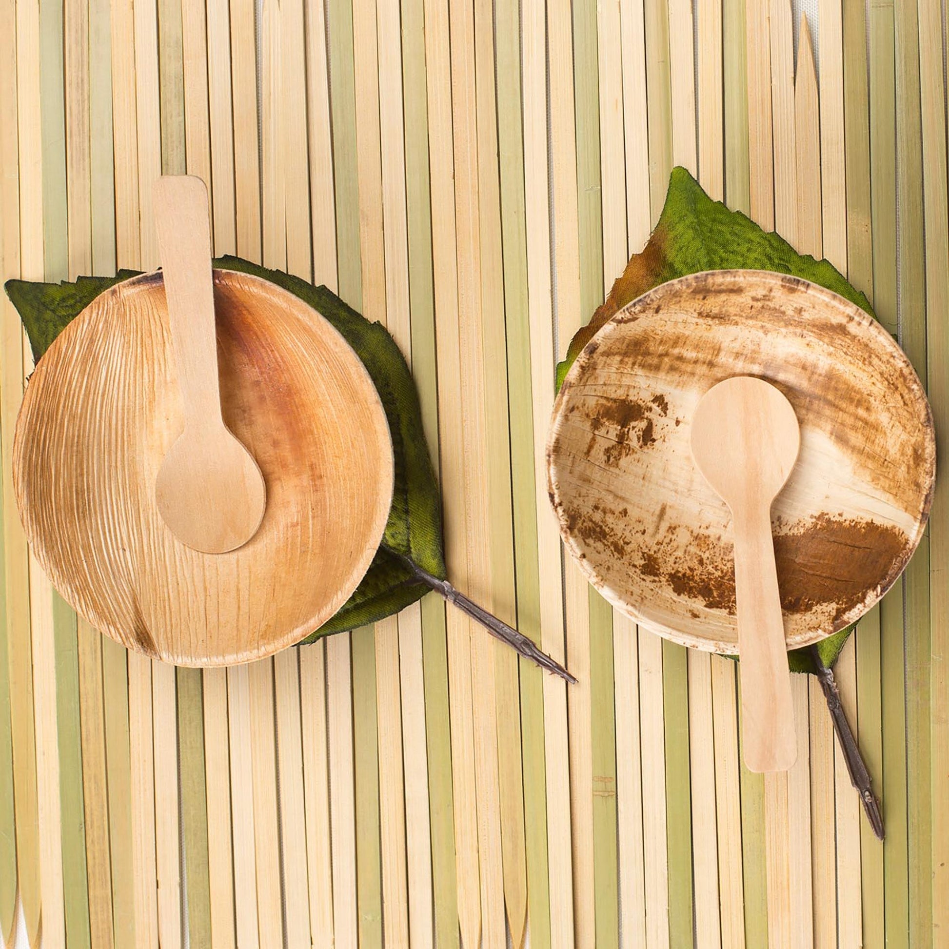 Mini round palm leaf bowl with 3.5-inch diameter, 1.25-inch height, and 2.5 oz capacity for small portions
